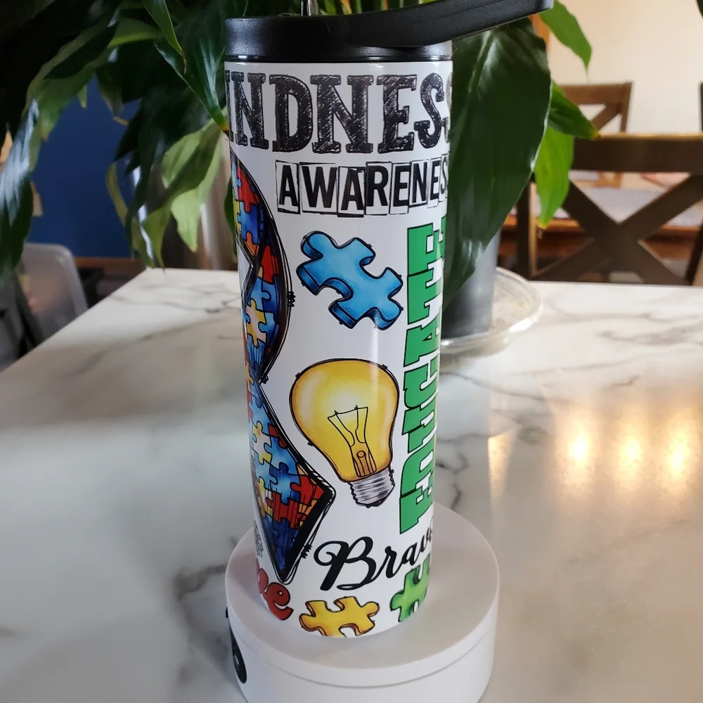 Autism Awareness inspire, KINDNESS 20oz Tumbler with duo lids 🎉sale